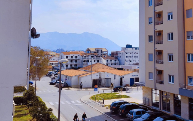 Spacious Modern New 48 m2 flat + free parking