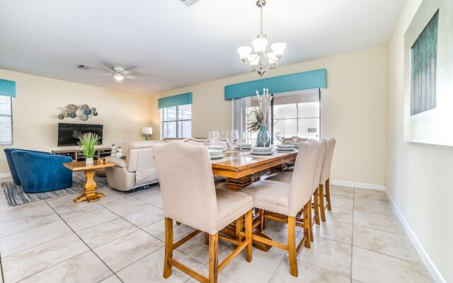 1450 Rolling Fairway Drive