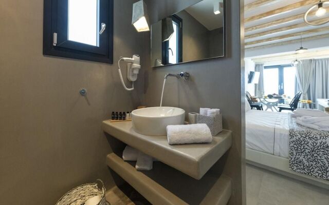 Aelia Suites Milos