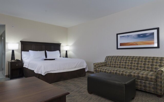 Hampton Inn & Suites by Hilton, Airdrie, AB, Canada