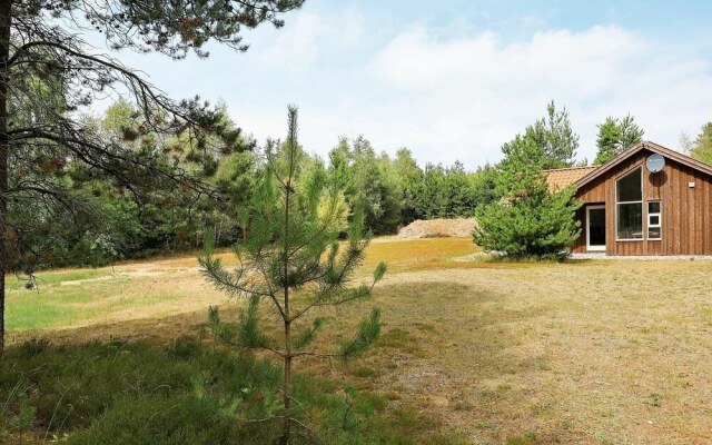 Cozy Holiday Home in Hojslev With Whirlpool