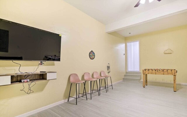 3 Mi to Kalahari: Pocono Summit Home w/ Game Room!