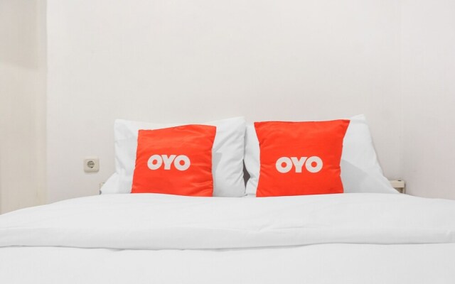 Super OYO 91074 Stariez Senen Syariah