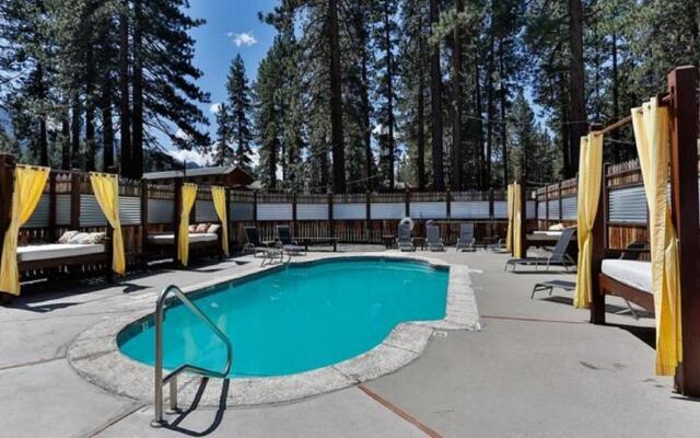 Hotel Becket Lake Tahoe