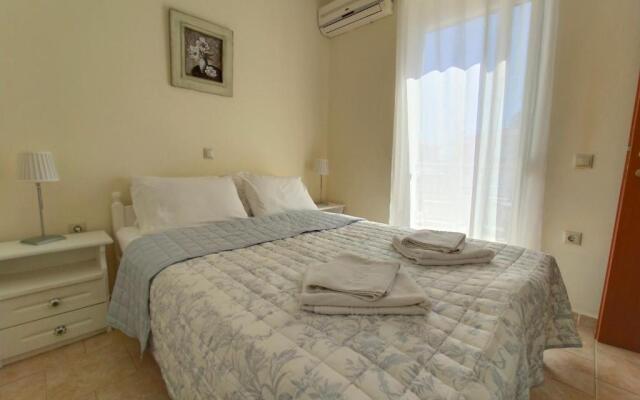 Kalamaki Court Villas Unit9