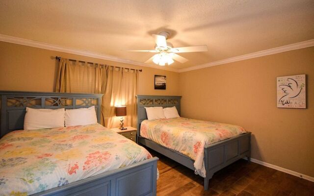 Shoreline 2054 Condo by RedAwning