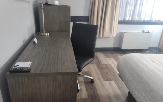 Travelodge by Wyndham Barrie