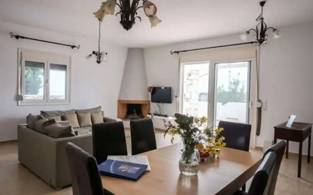 Spacious Villa in Arkadi with Swimming Pool near Sea