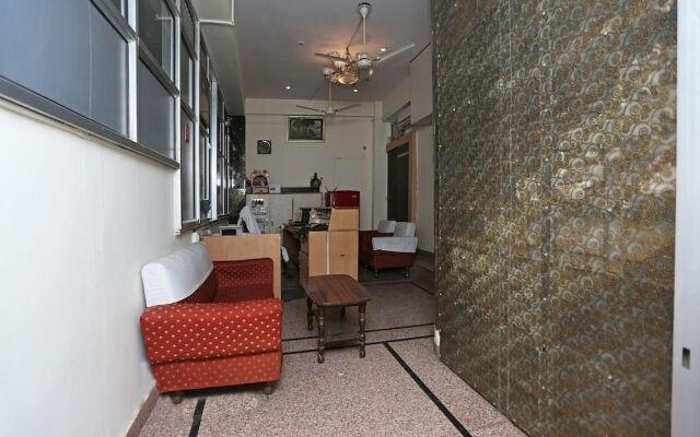 OYO 9926 Hotel Bharat INN