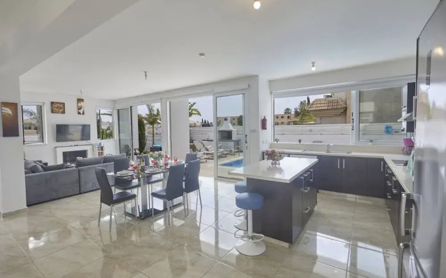 Protaras Pearl Villa Pe15