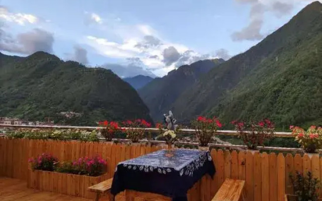 Yunshang Shanghai Hotel