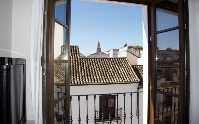 Puerta de la Ribera Suites