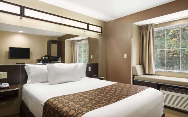Microtel Inn & Suites by Wyndham Cambridge