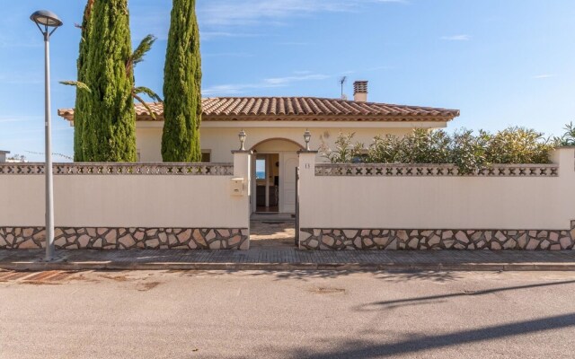 Lovely Villa in L'Escala Costa Brava with private Swimming Pool