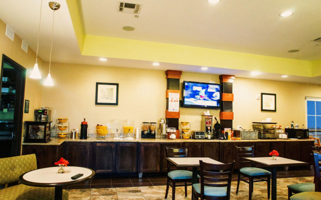 Three Rivers Inn and Suites - Three Rivers