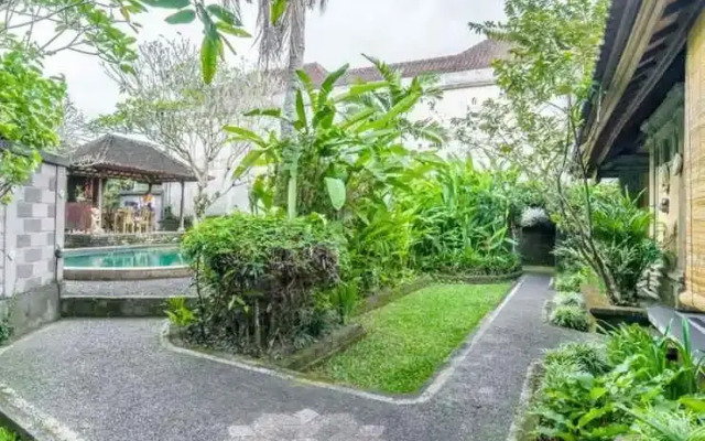 Sari Bungalow