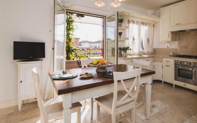 Corso Emanuele Apartments