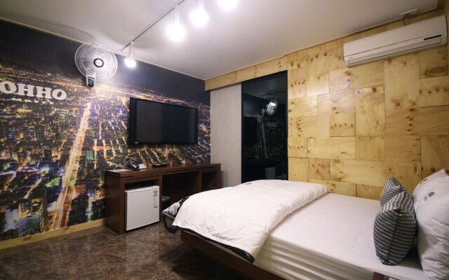 OHHO Hotel