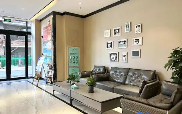 Xana Lite Hotel (Sui County Fengcheng Square)