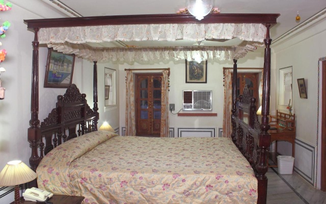 Hotel Pushkar Palace – Guest Rooms – Pushkar