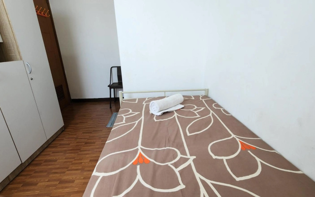 3BRs Penthouse View near JIEXPO Kemayoran Free Netflix & Amazone Prime Video – Guest Rooms – Jakarta