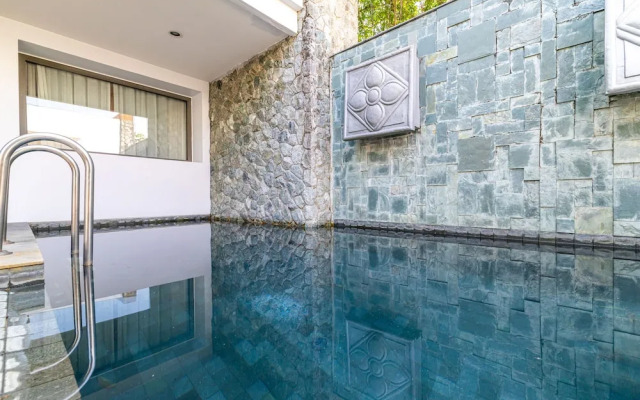 Phuket Moonlit Bay Seaview Resort&Spa