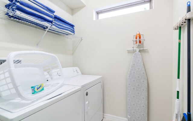 5448 Misty oak Circle