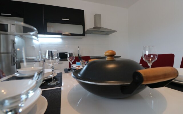 Stunning Apartment for 7 Close to Several Beaches