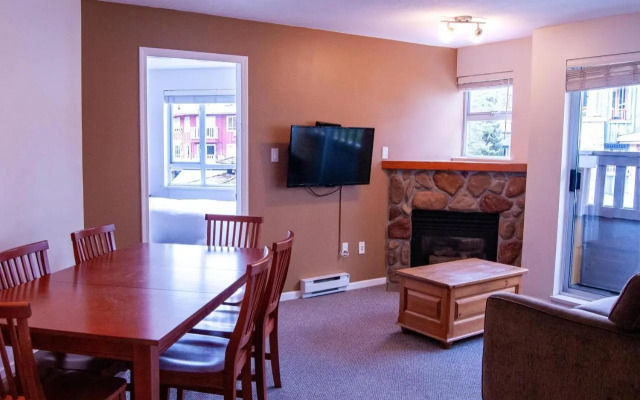 Bear Lodge Two Bedroom by MVA