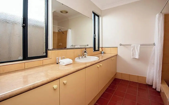 Golden Summers in Dunsborough