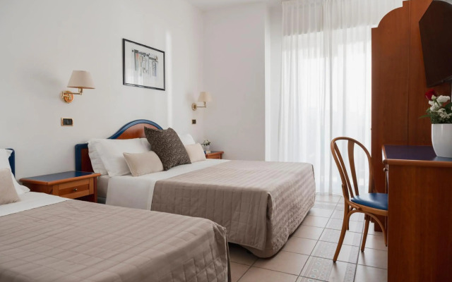 Hotel Ascot