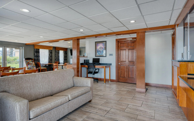 SureStay Hotel by Best Western Bowling Green North