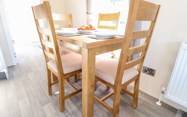 Hawthorn Lodge