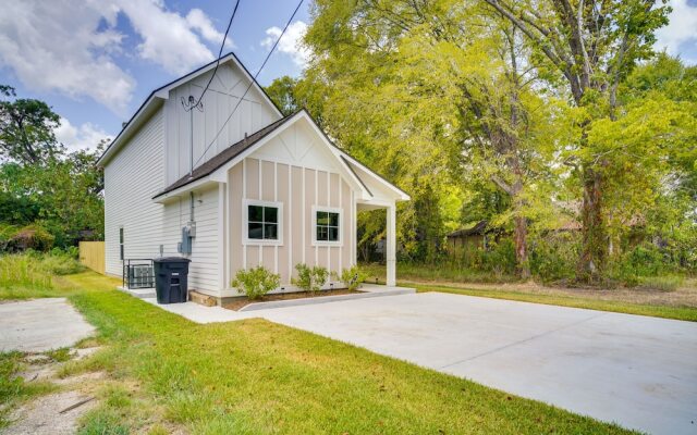 Midcity Mural House in Baton Rouge: 3 Mi to Lsu!