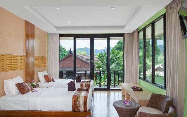 Phi Phi Long Beach Resort & Villa