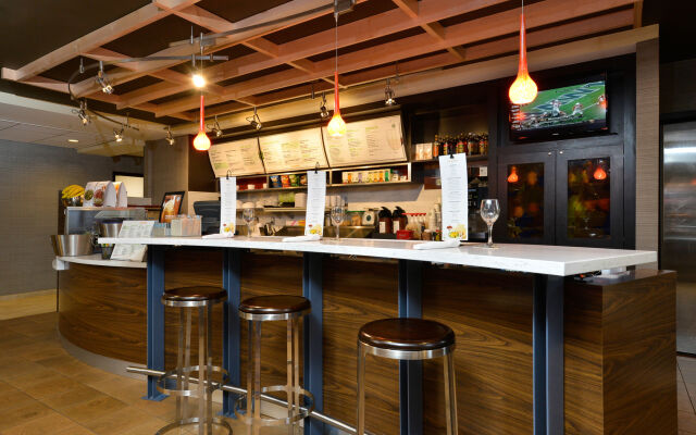 Courtyard By Marriott Bentonville