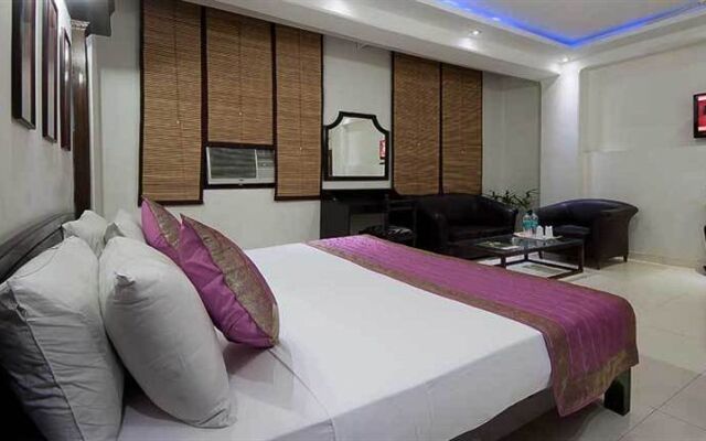 Hotel Sarthak Palace