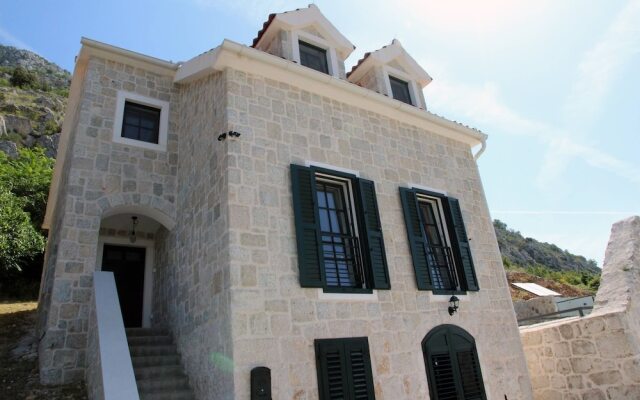Stone House Villa