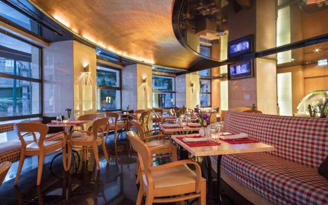 Melia Athens Hotel