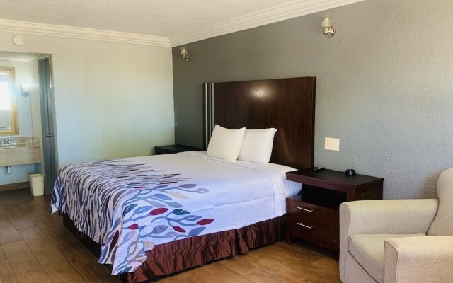 Budget Inn and Suites