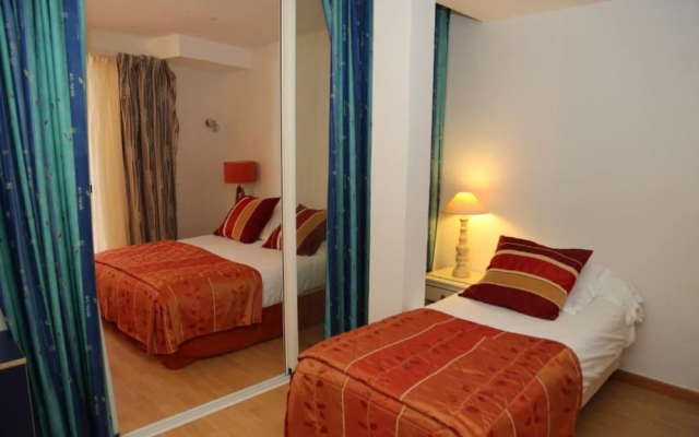 Roc Hotel