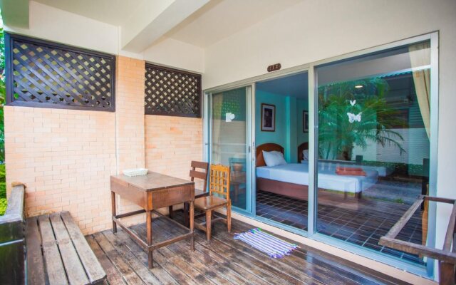 Cha Am Villa Beach (SHA Plus+)