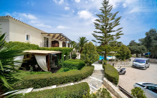 Paxos Club Resort & SPA