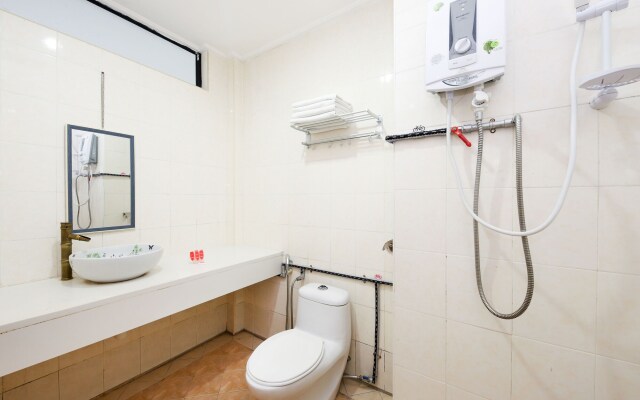 OYO 564 Y Hotel