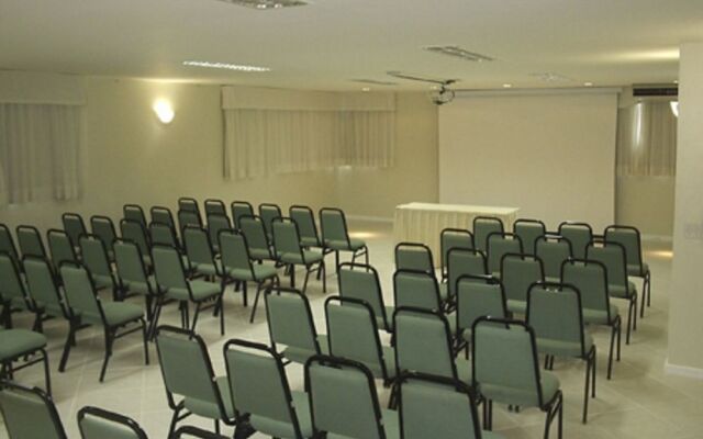 Bourbon Vitoria Hotel (Residence)