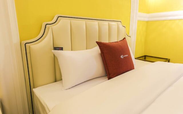 Lerocherrouge Hotel