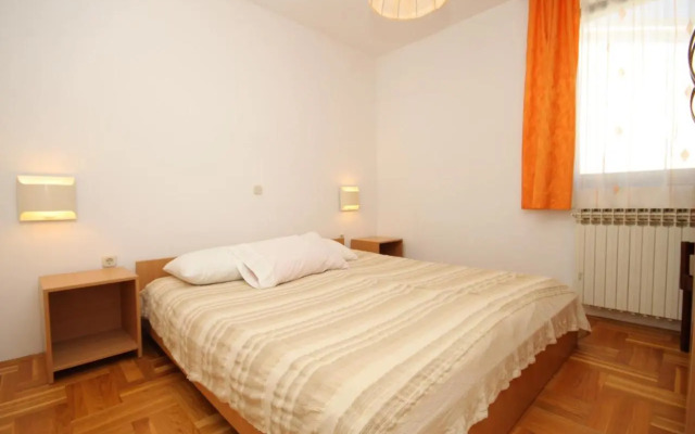 Apartments with a parking space Mali Losinj (Losinj) - 8090