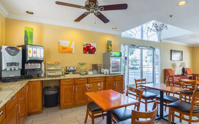 Quality Inn Fresno Yosemite Airport