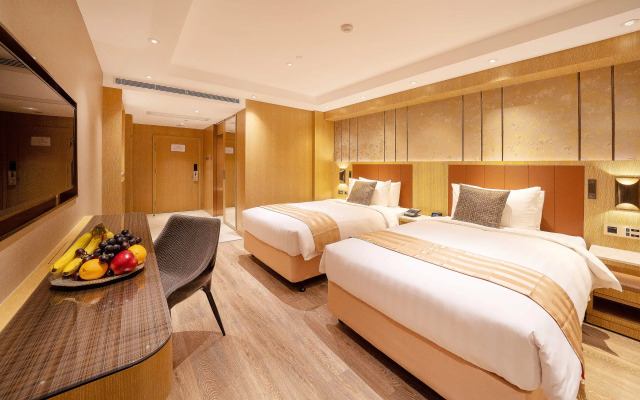 Grand Dragon Hotel