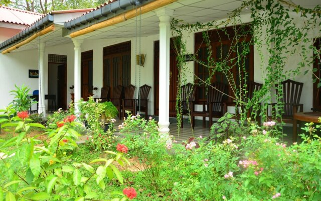 Bangalawa Resort